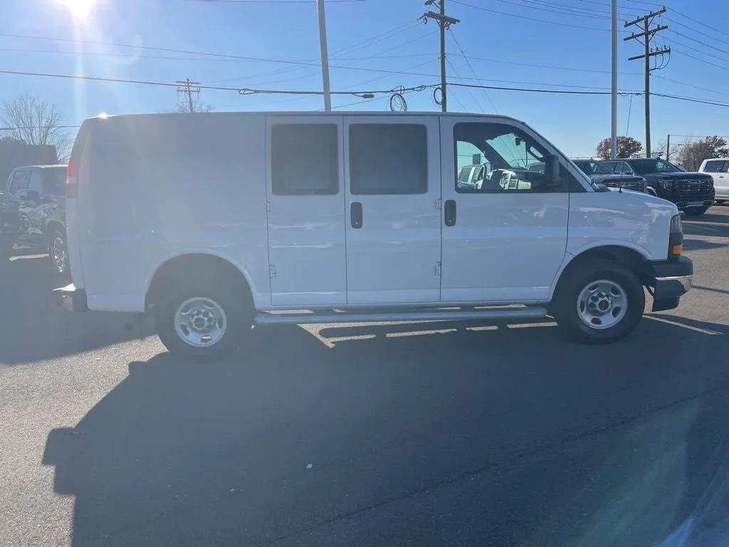 Used 2023 Summit White GMC Work Van image 6