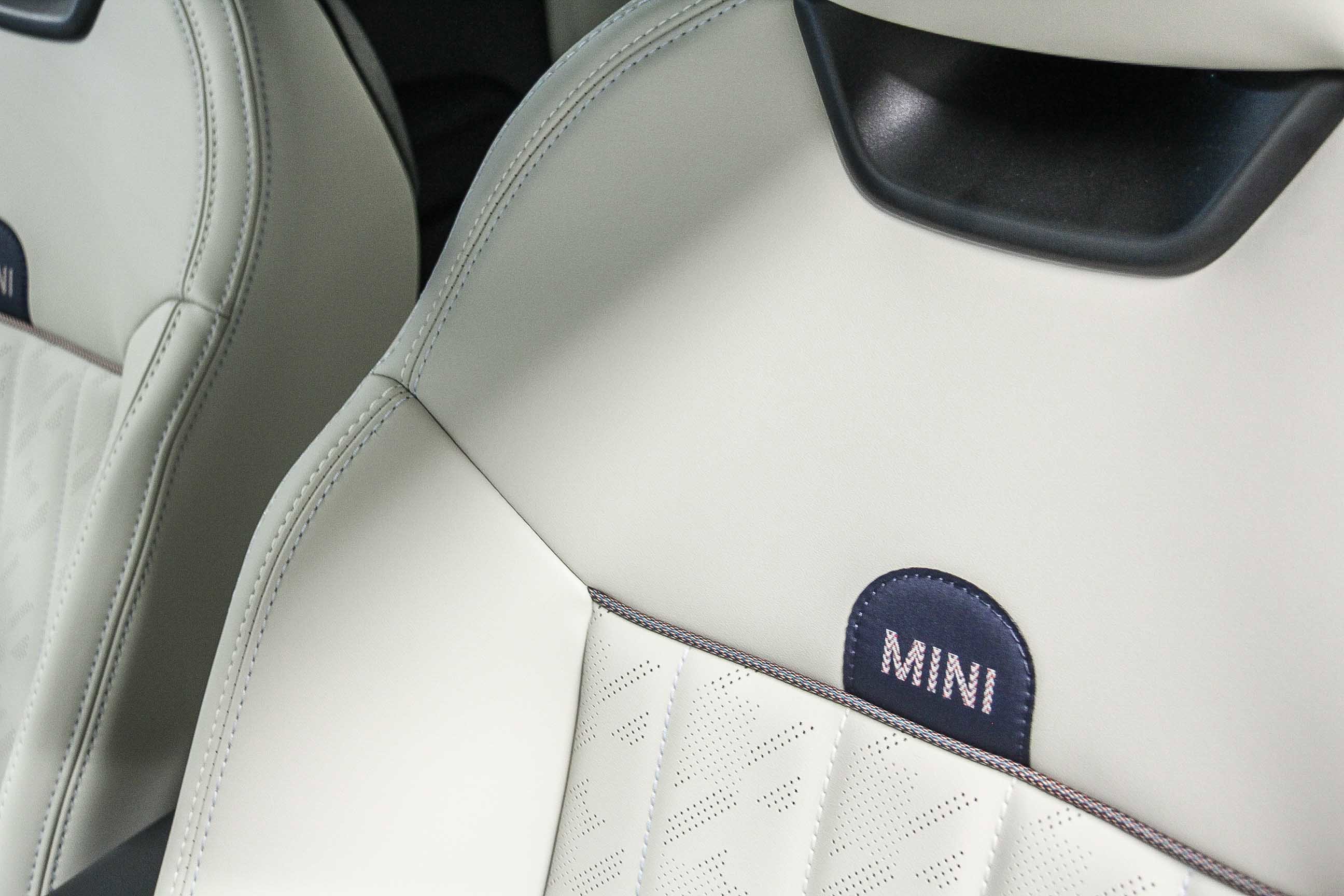2026 MINI Hardtop 2 Door S - Photo 25