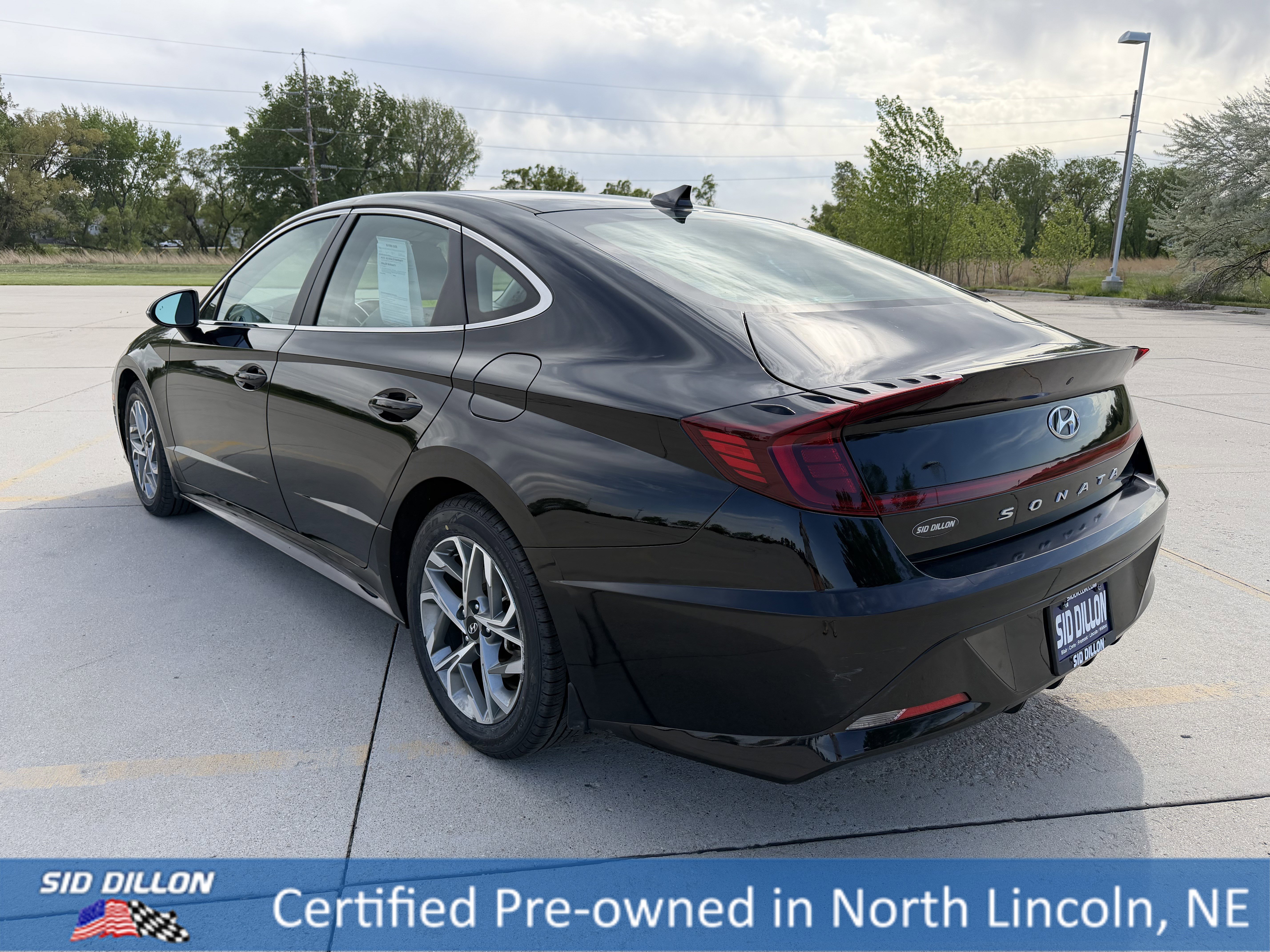 Used 2023 Onyx Black Hyundai SEL image 7