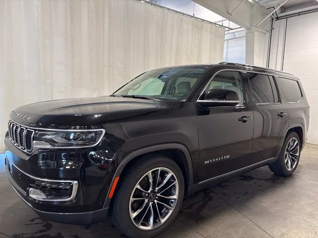 2022 Jeep Wagoneer