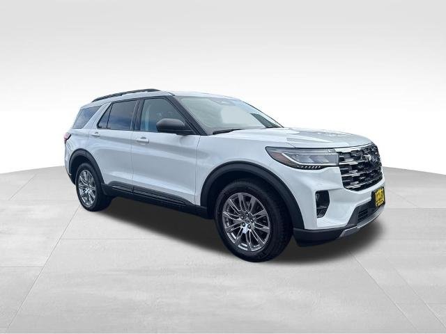 New 2026 Star White Metallic Tri-Coat Ford Active image 25