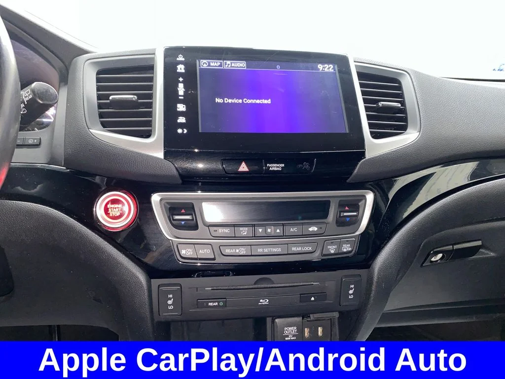Used 2017  Honda Touring image 23