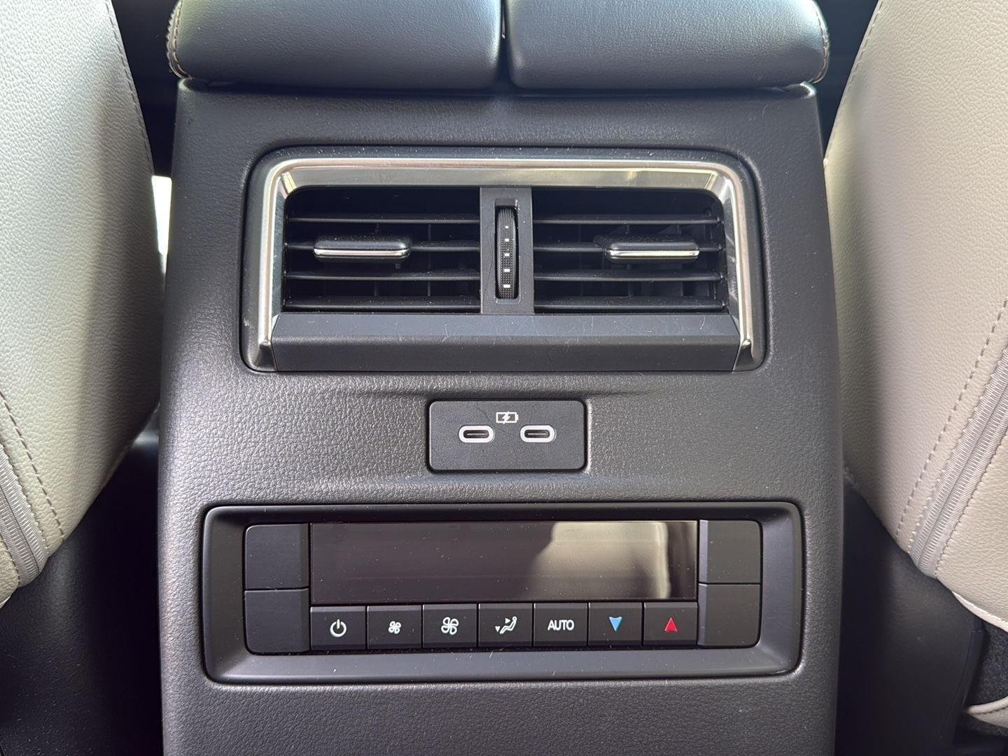 Used 2025 Rhodium White Premium Mazda 3.3 Turbo Premium Package image 25