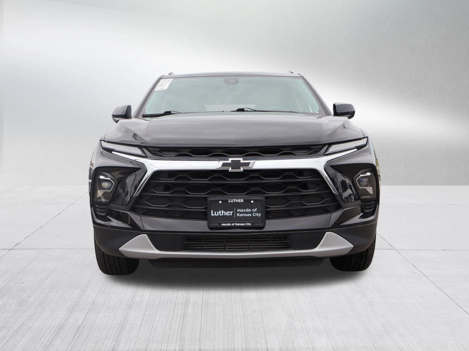 Used 2023 Chevrolet Blazer 2LT with VIN 3GNKBHR41PS224525 for sale in Kansas City
