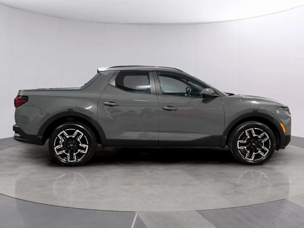 2025 Hyundai Santa Cruz Limited photo 2