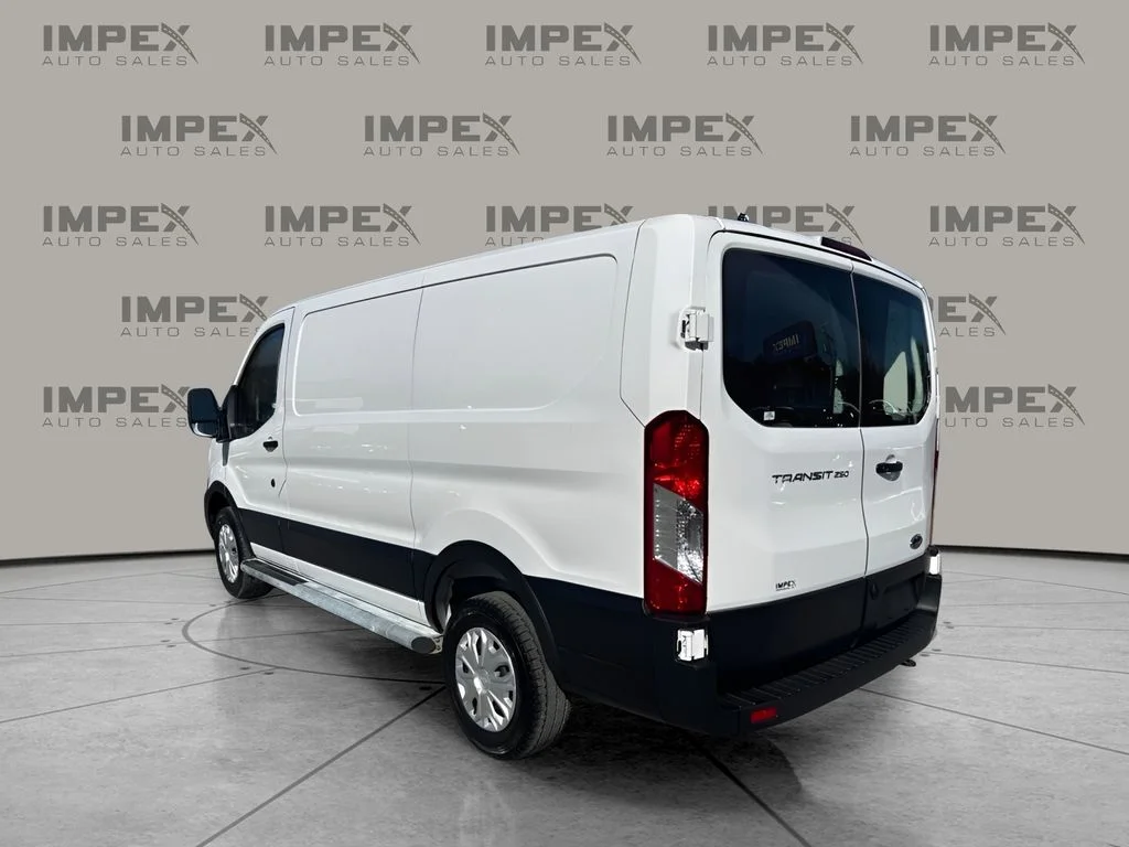 Used 2025 White Ford Base image 3