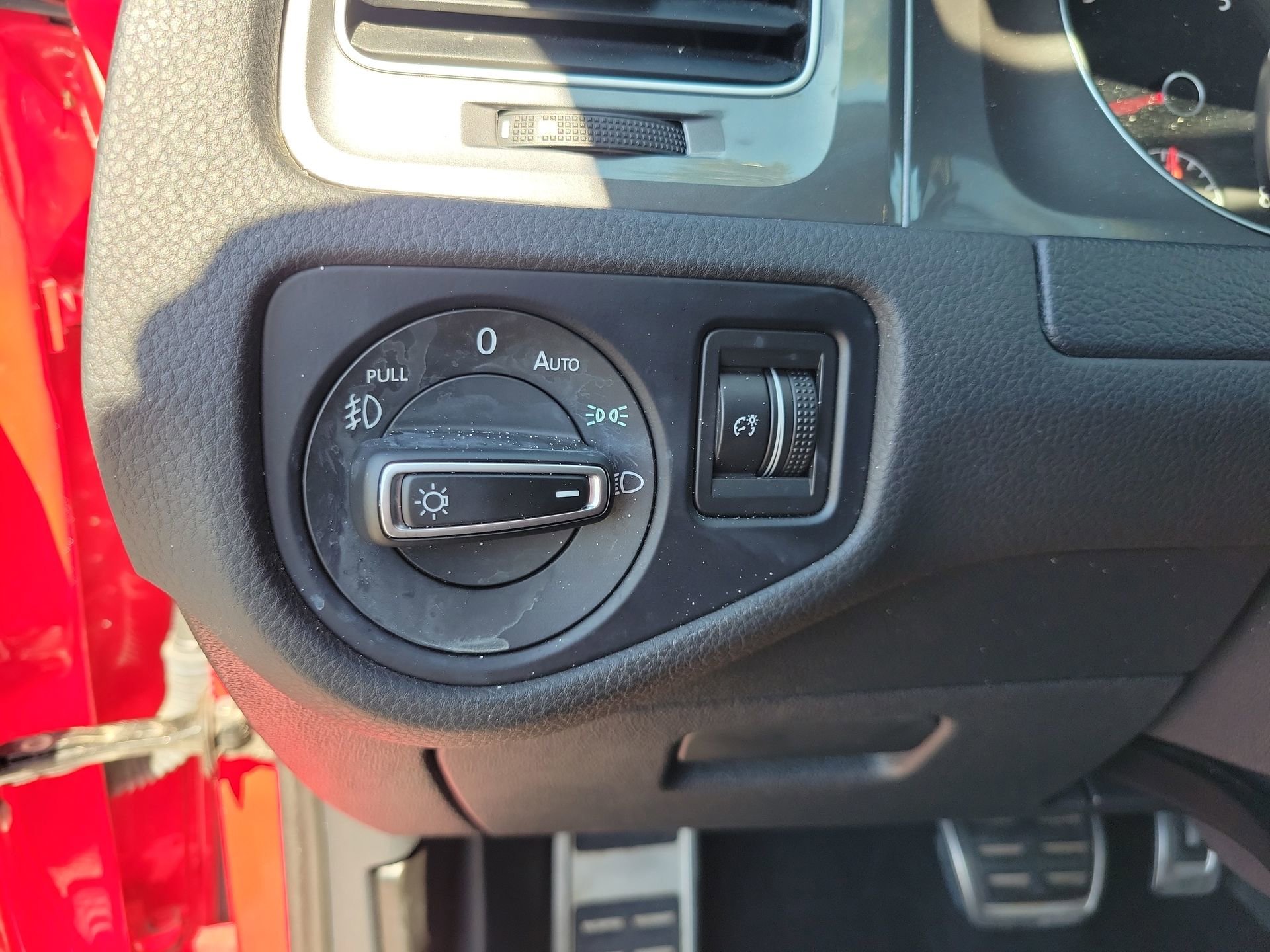 Used 2017 Red Volkswagen TSI SE image 28