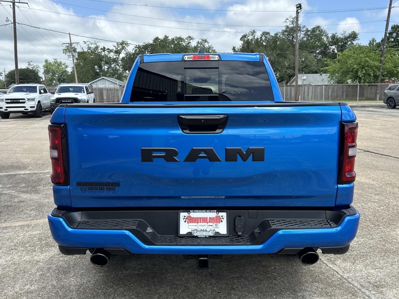New 2026 Hydro Blue Pearl-Coat Exterior Paint RAM Big Horn image 5