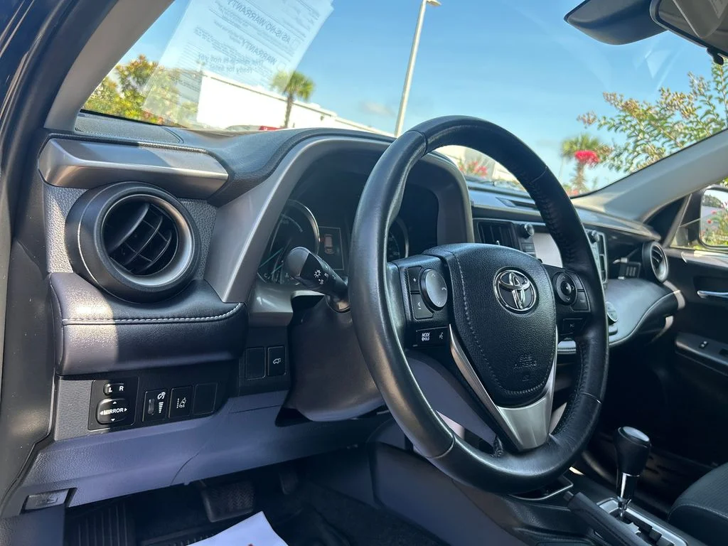Certified Used 2018 Black Toyota XLE image 10