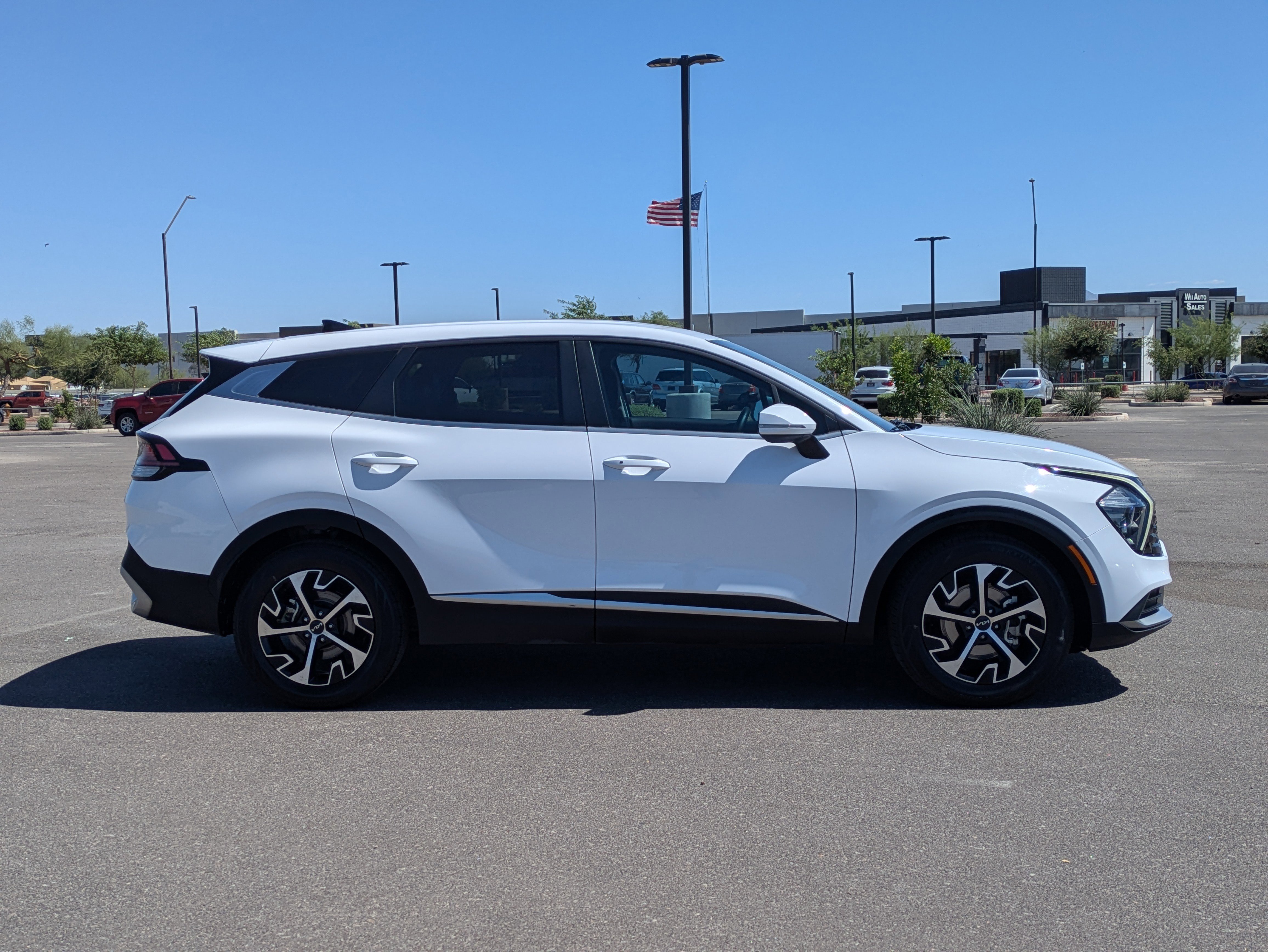 Used 2023 Glacial White Pearl Kia EX image 6