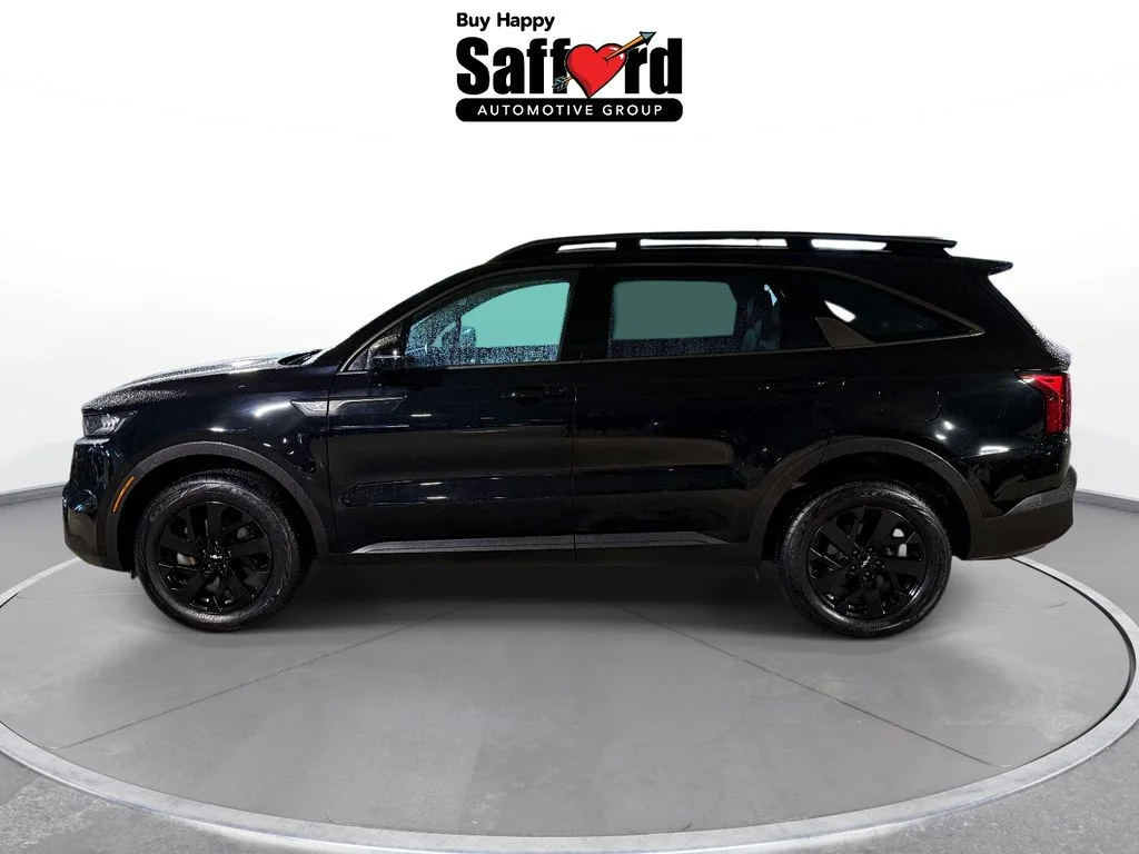 Used 2022 Black Kia S image 4