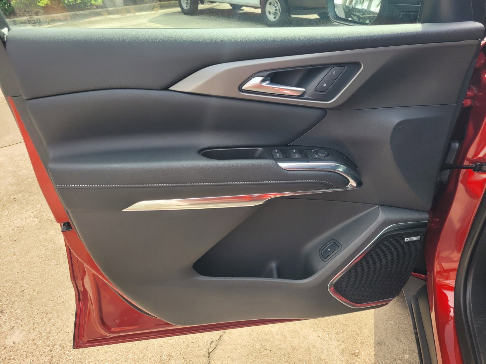 2025 Chevrolet Traverse LT - Photo 23