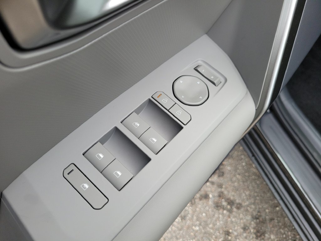 New 2027 Interstellar Gray Kia S image 18