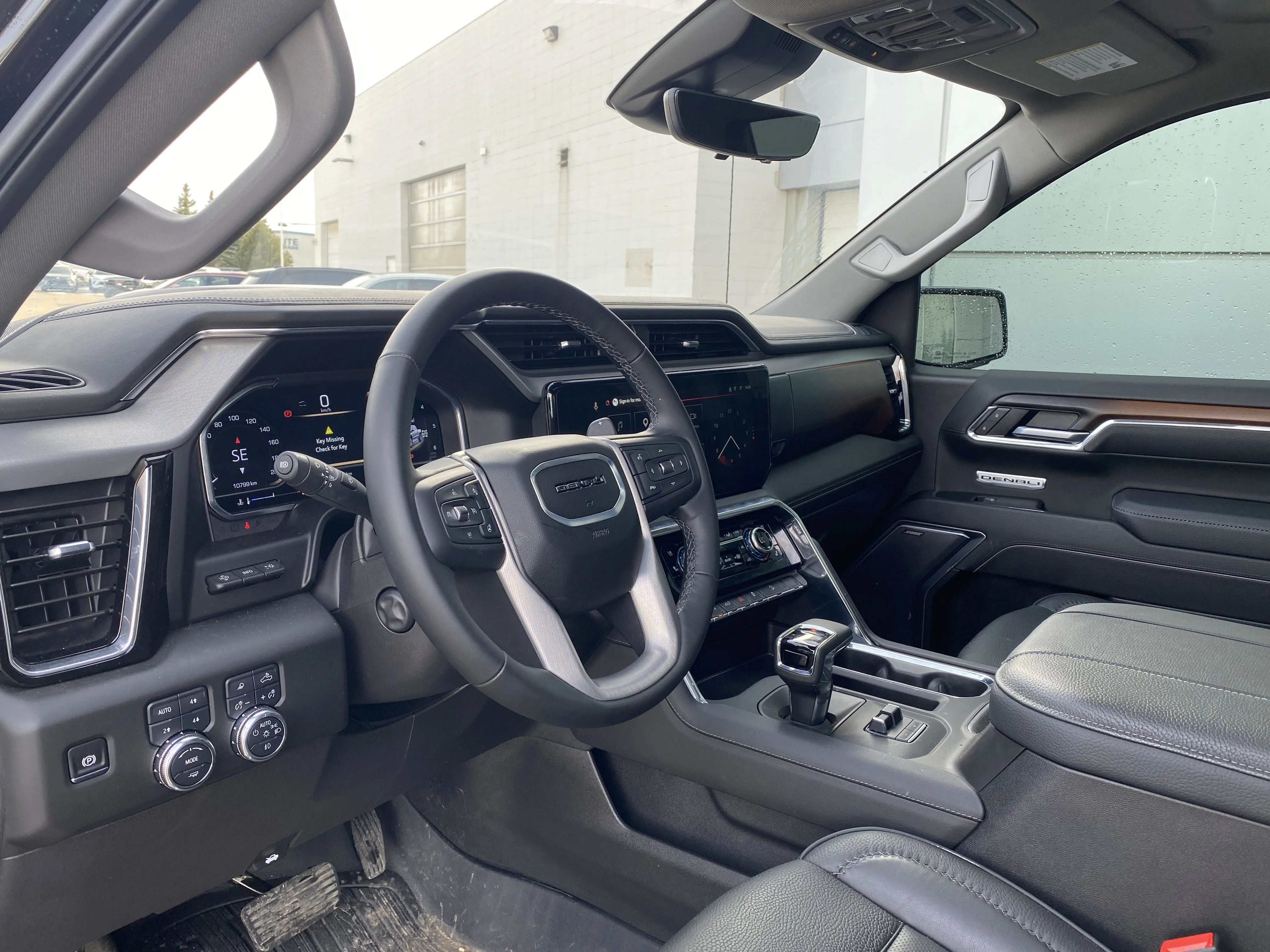 Certified Used 2025 Black GMC Crew Cab Denali * 6.2L V8 *360 CAMERA * HEAD UP DISPLAY * image 9