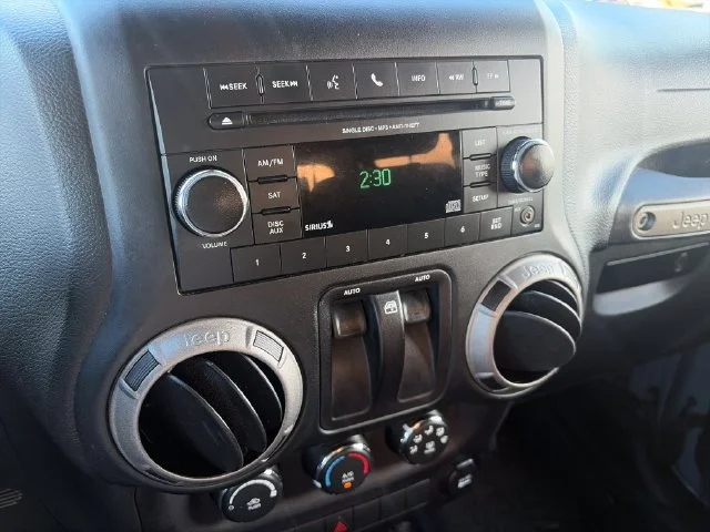 New 2015 Gray Jeep Sport image 19