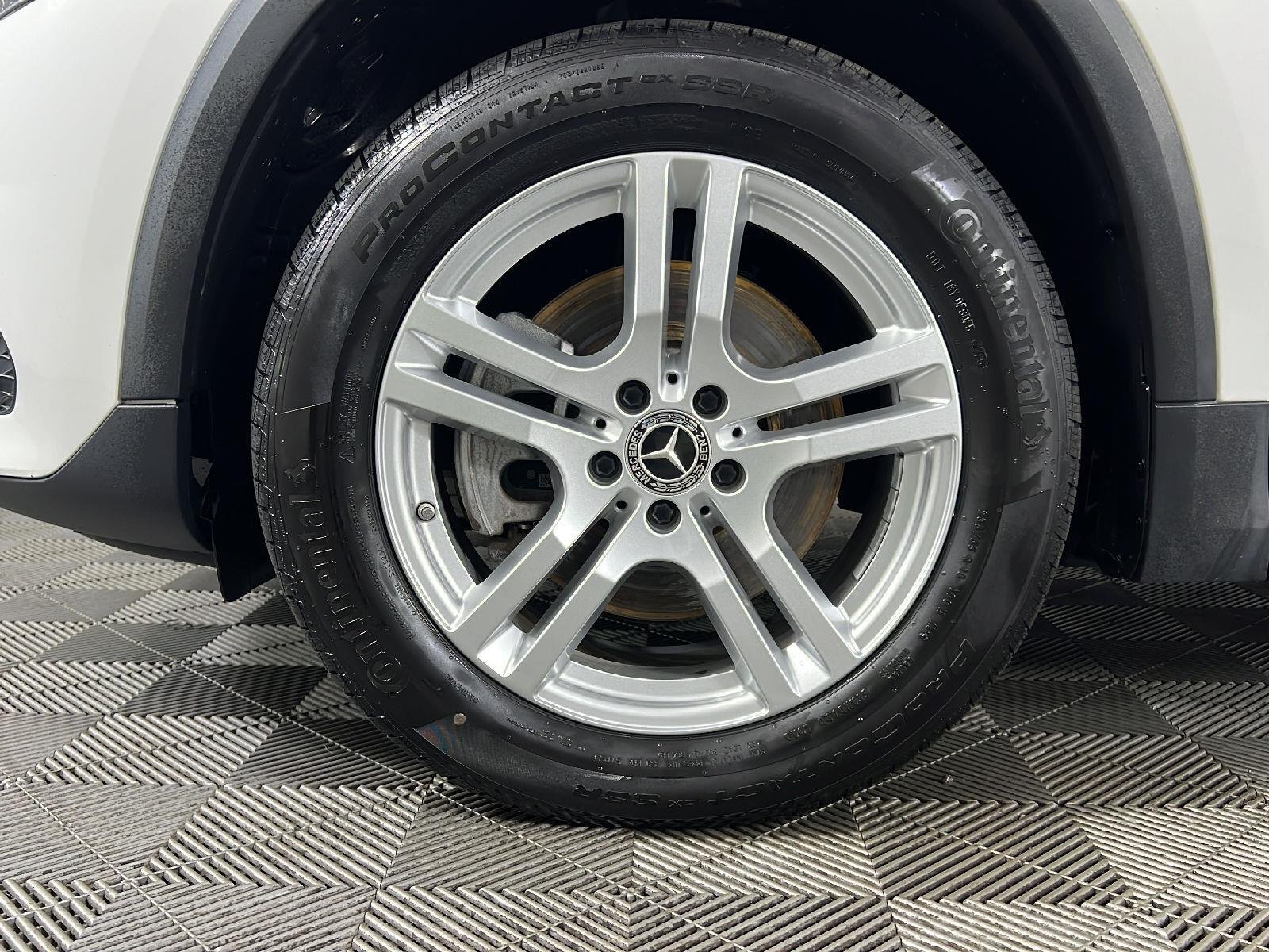 Used 2023 Polar White Mercedes-Benz GLA 250 image 26