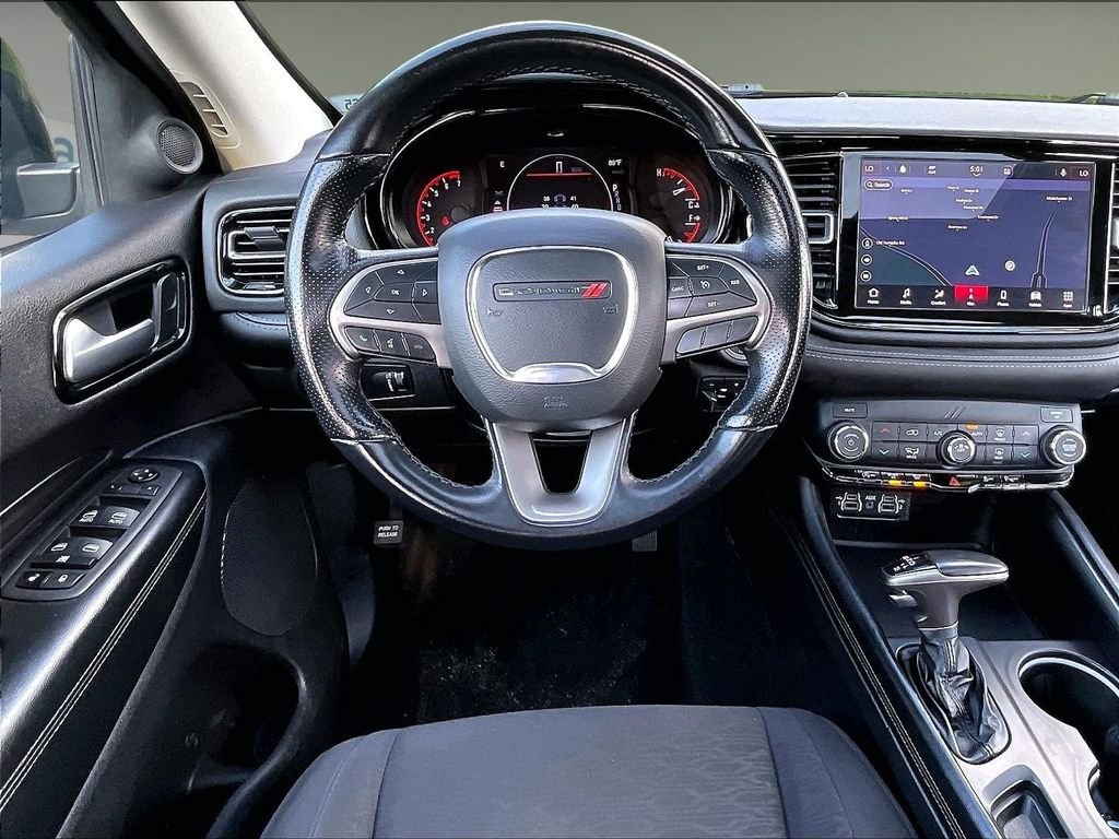 Used 2022 Black Dodge SXT image 18