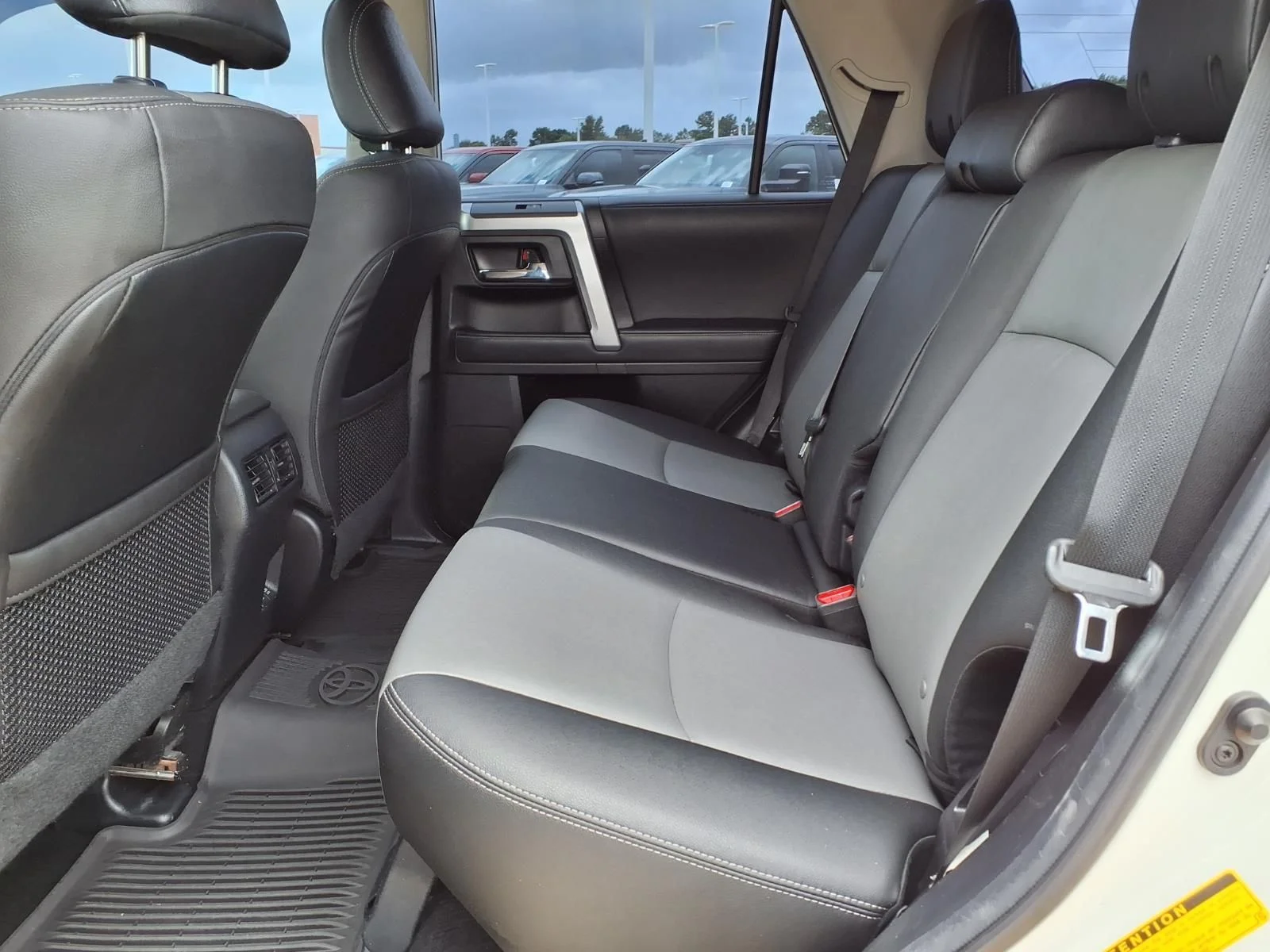 Used 2021 White Toyota SR5 Premium image 19