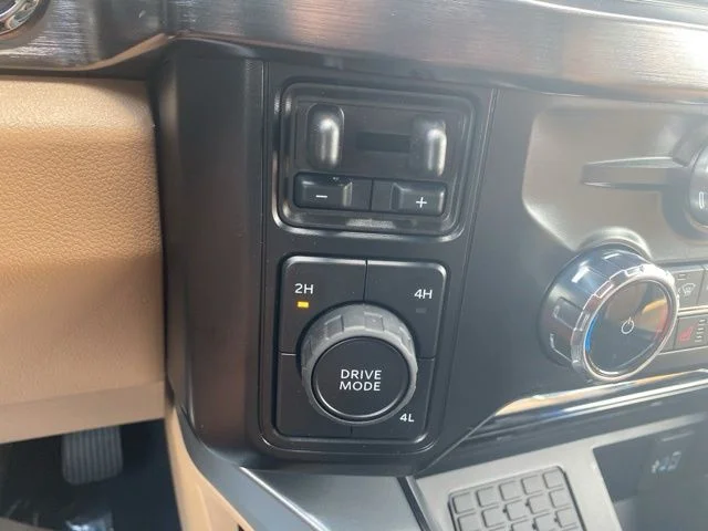 New 2026 Agate Black Metallic Ford F-350® Lariat® image 30