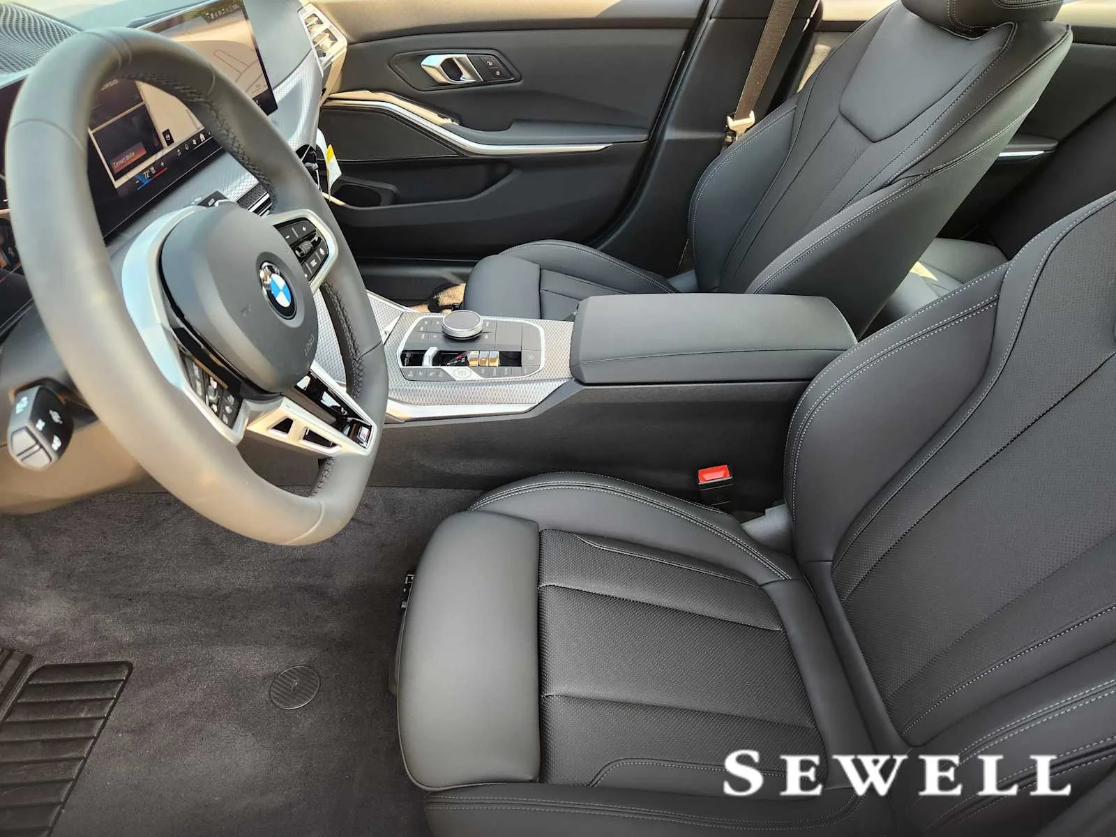 New 2026 Skyscraper Grey Metallic BMW 330i xDrive image 4