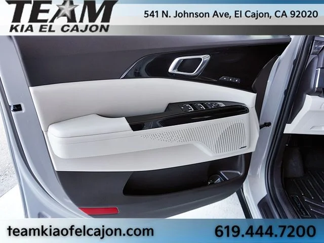 Certified Used 2024 White Kia SX Prestige image 25