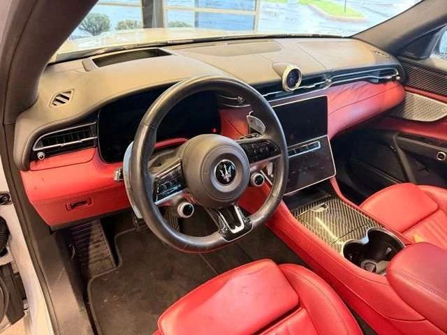 Certified Used 2023 Bianco Astro Metallic Maserati Modena image 19