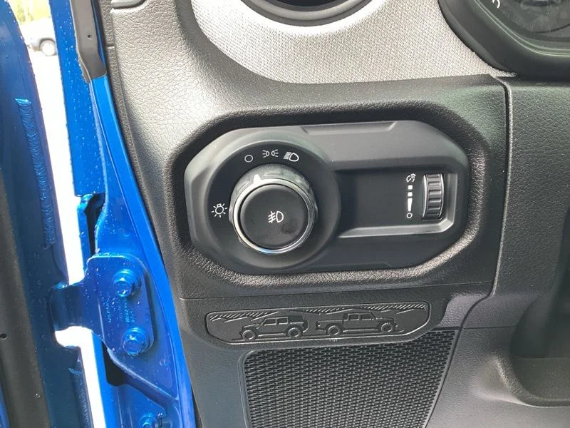 New 2026 Hydro Blue Pearl-Coat Exterior Paint Jeep Sport image 25