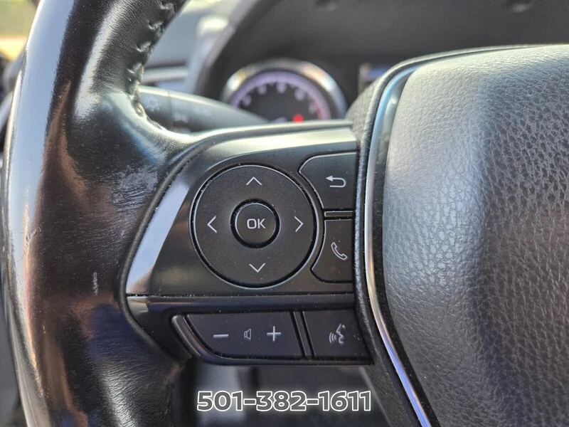 Used 2019 Midnight Black Metallic TOYOTA SE AUTO image 24
