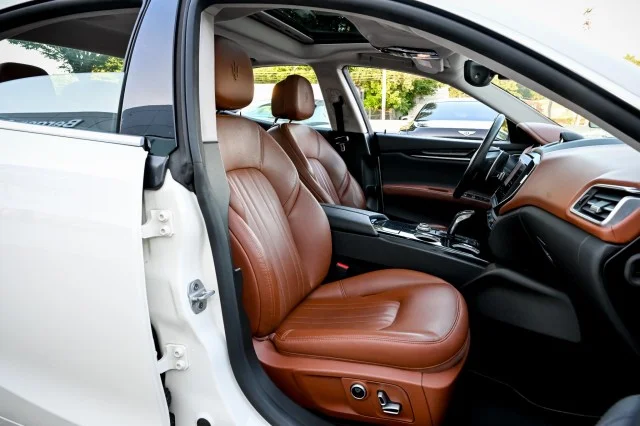Used 2022 BLUE Maserati Modena Q4 ~~ image 33
