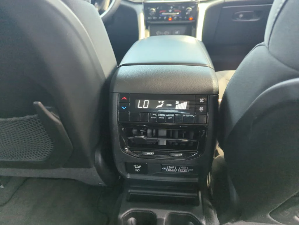 Used 2022 Silver Jeep Laredo image 34