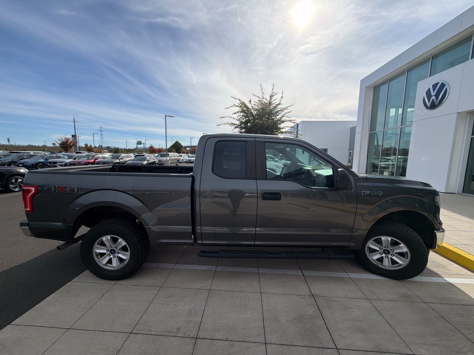 Used 2017 Gray Ford XL image 11