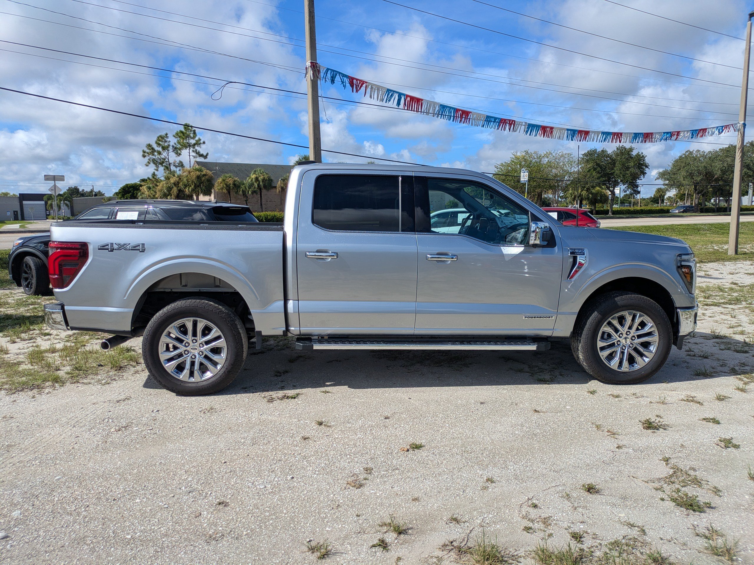 Used 2025 Silver Ford LARIAT image 3