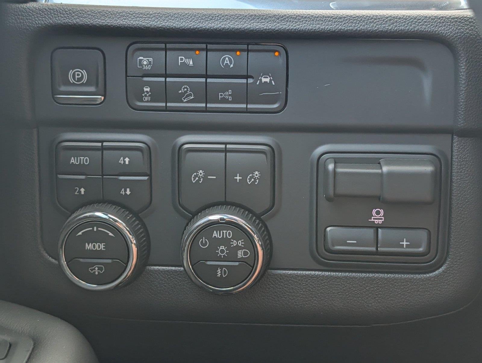 2026 Chevrolet Tahoe RST - Photo 28
