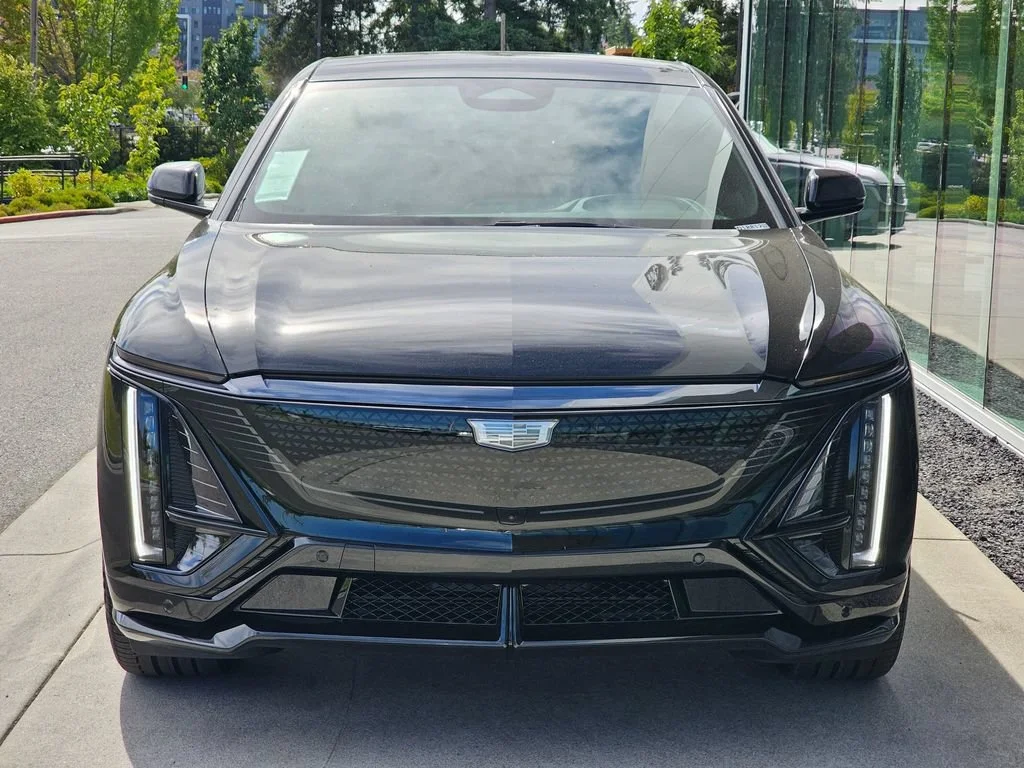 New 2026 Stellar Black Metallic Cadillac V-Series Premium image 8