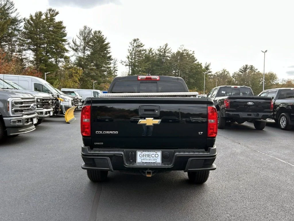 Used 2016 Black Chevrolet LT image 4