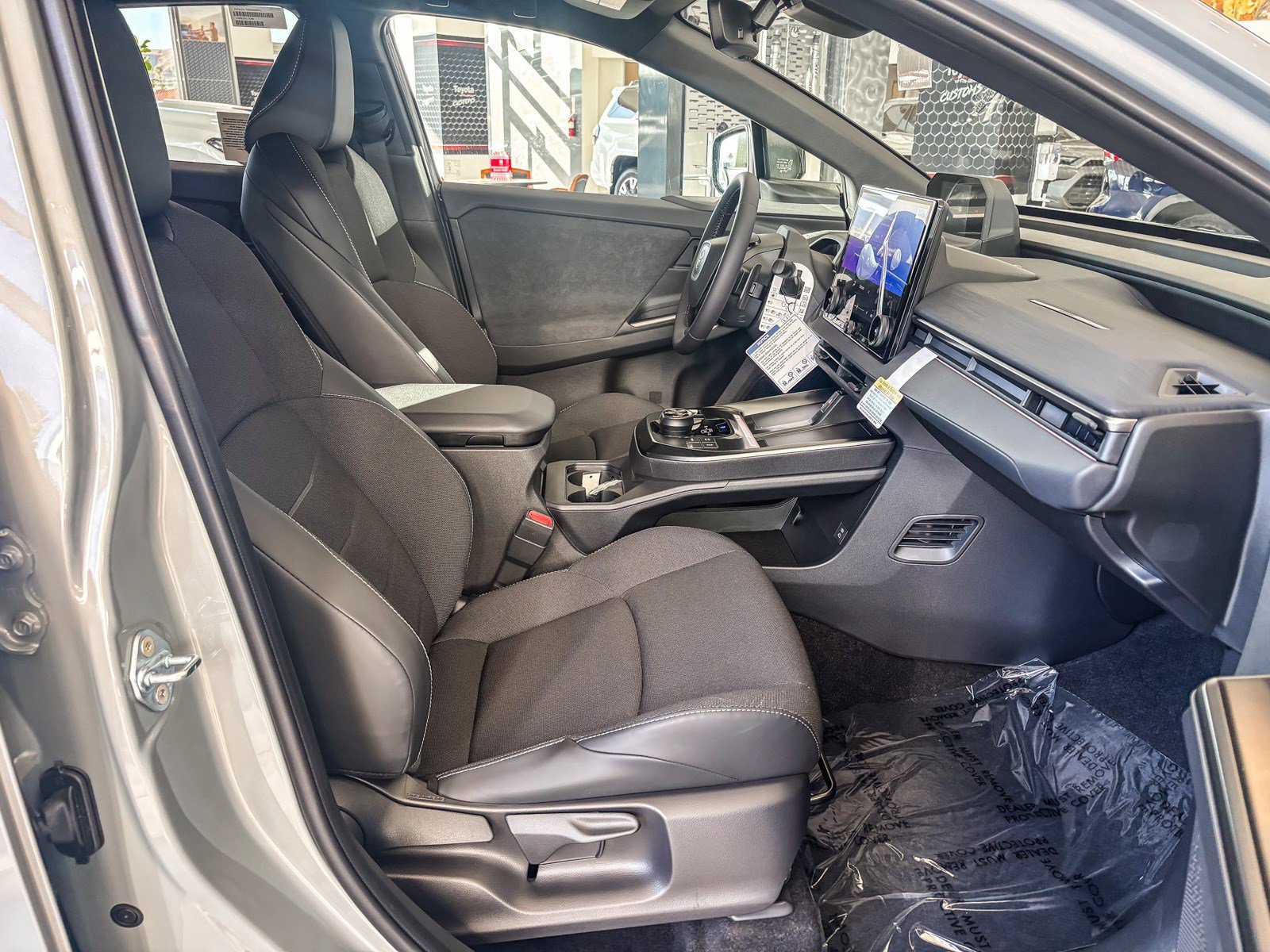 New 2026 Wind Chill Pearl <sup>1</sup> Toyota  SE image 18