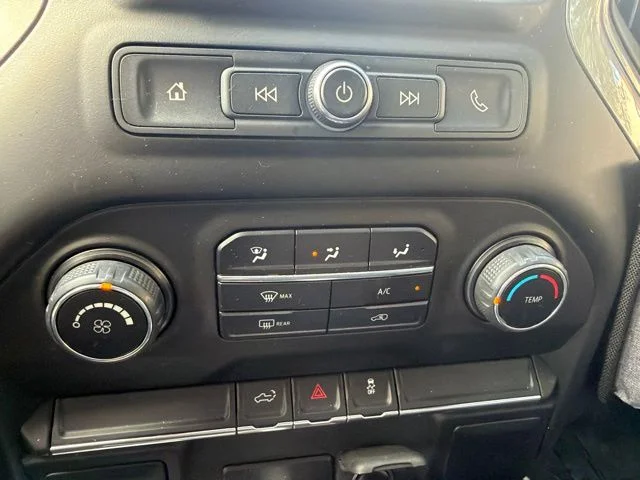 Used 2019 White Chevrolet Custom image 15
