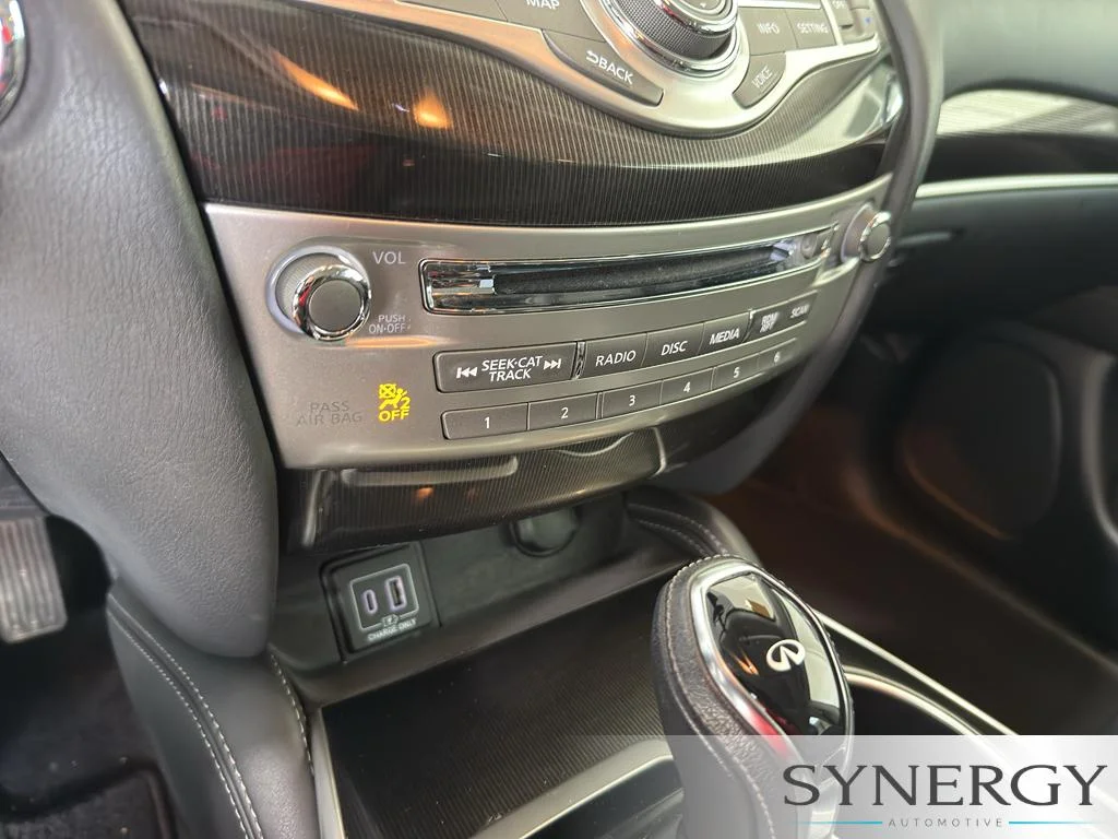 Used 2019 Liquid Platinum INFINITI LUXE image 12