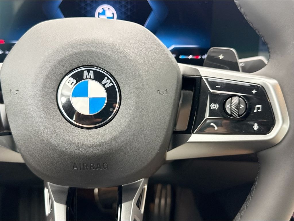 Used 2027 Black Sapphire Metallic BMW 530i image 13