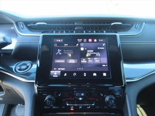 Certified Used 2022 Black Jeep Altitude image 23