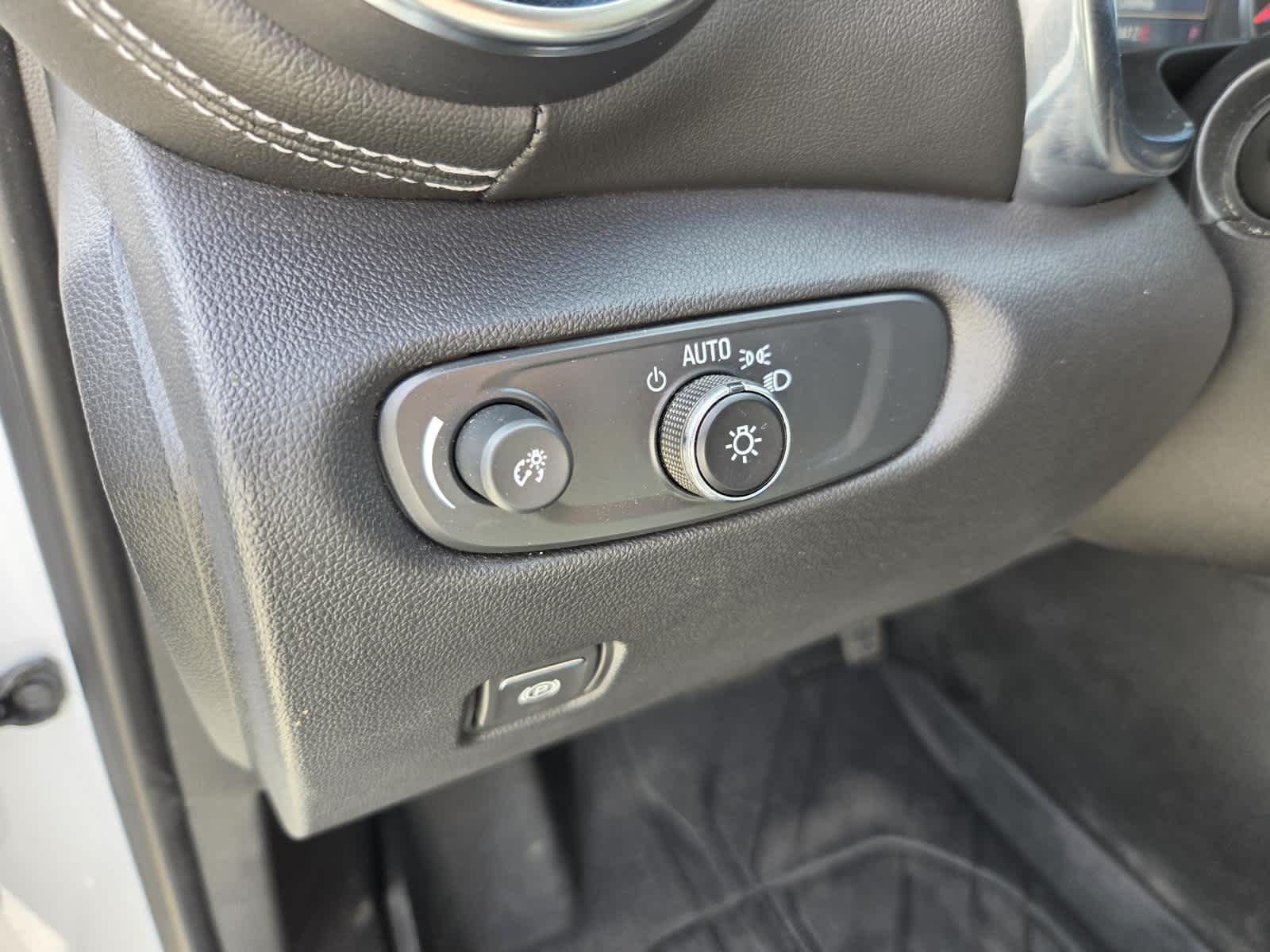 Used 2023 Summit White Chevrolet LT image 17