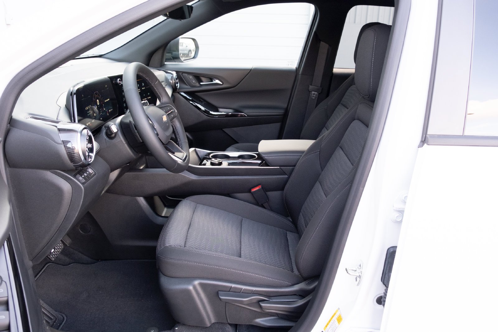 New 2027 Summit White Chevrolet AWD LT image 9