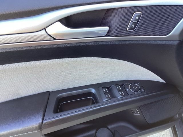 Certified Used 2018 Blue Metallic Ford S image 21