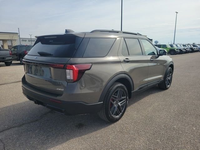 2026 Ford Explorer ST-Line - Photo 56
