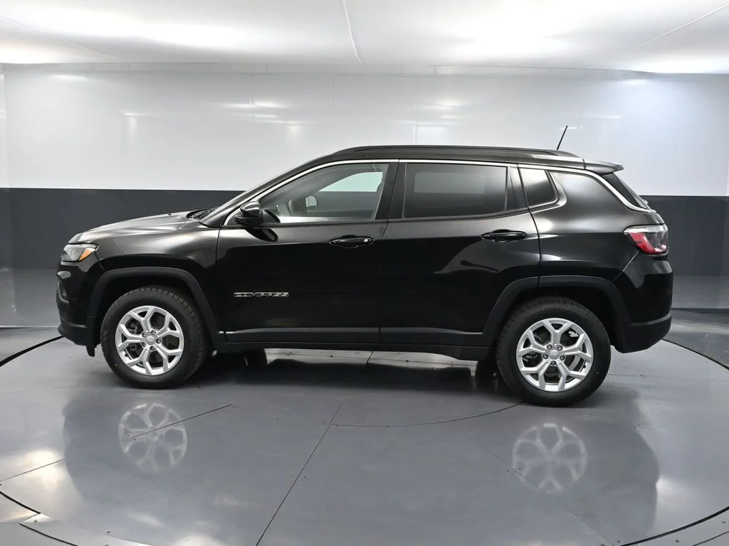 2024 Jeep Compass Latitude - Photo 11