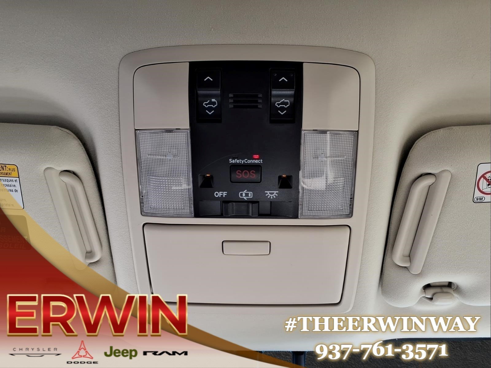 Used 2018 Starfire Pearl Lexus Base image 22