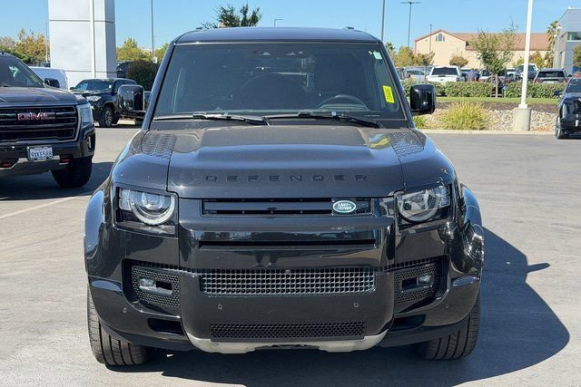 Used 2024  Land Rover X image 3
