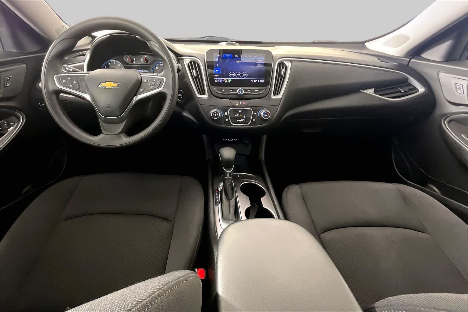 Used 2022 Summit White Chevrolet LS image 14