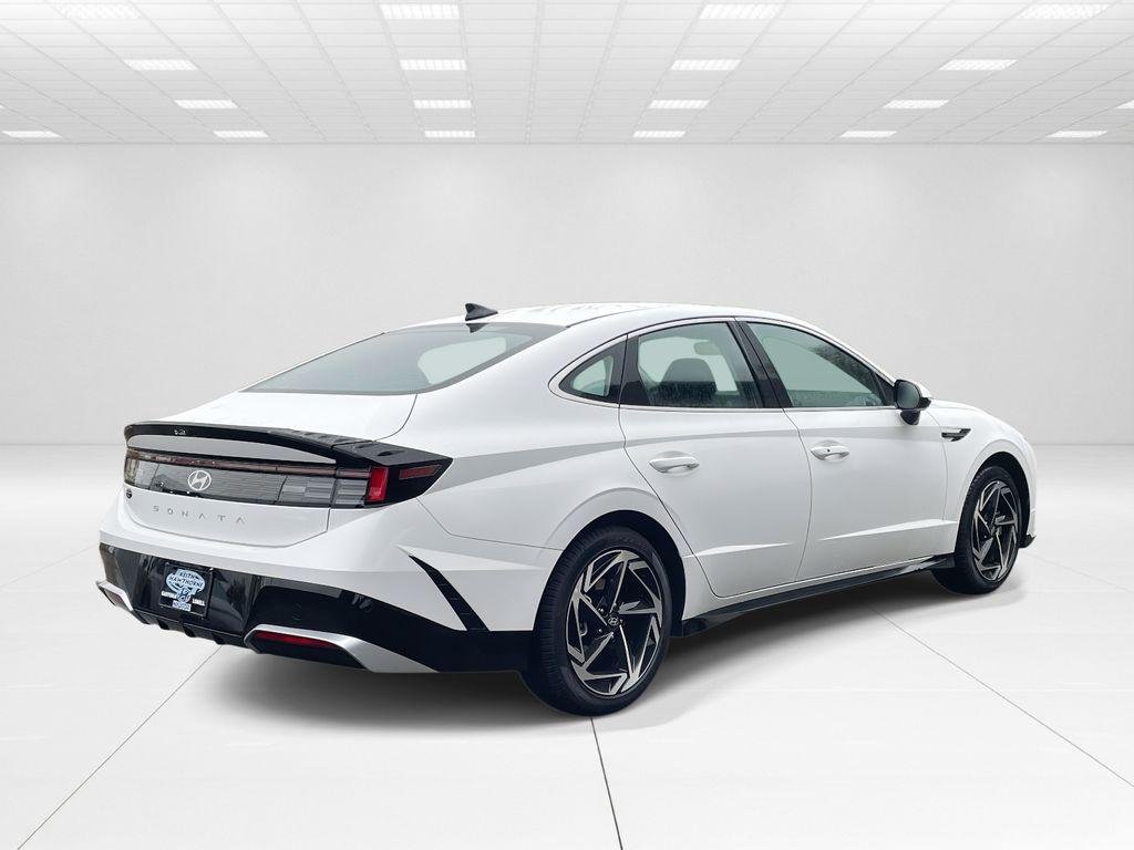 New 2026 White Hyundai SEL Sport image 6