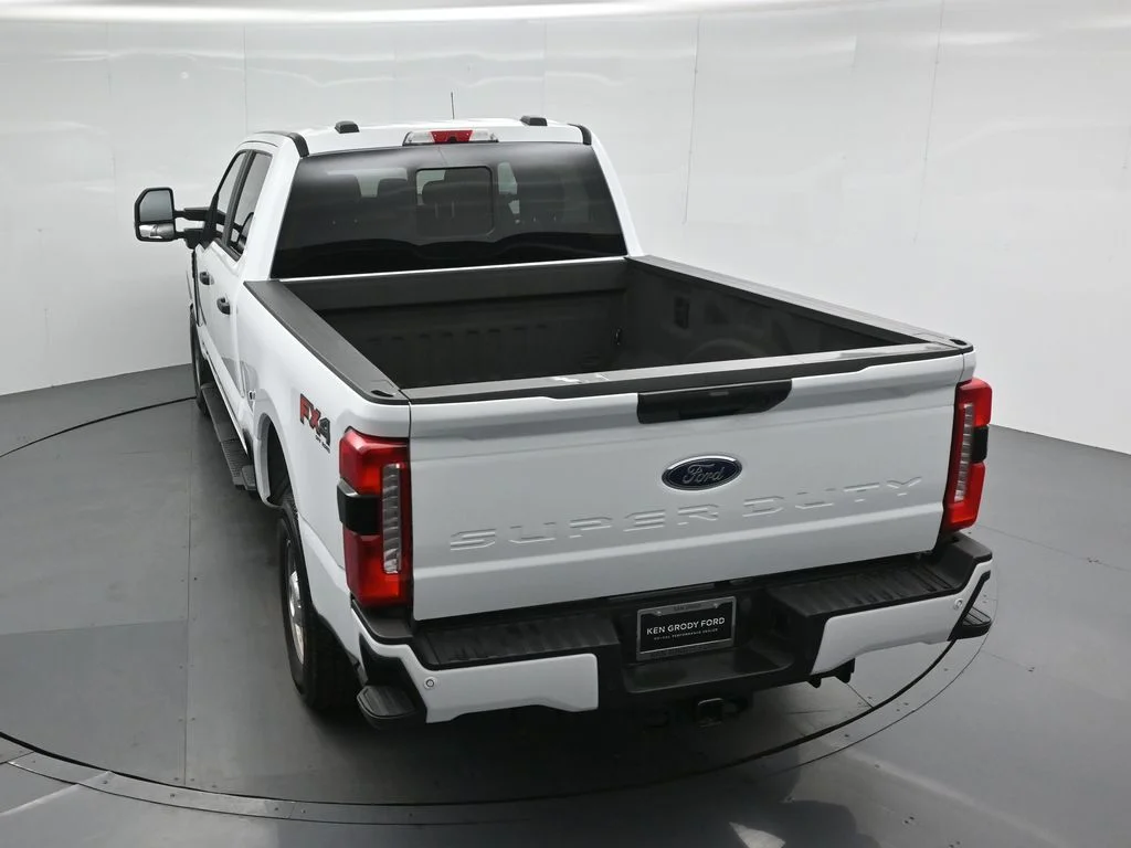 Certified Used 2025 White Ford XL image 37